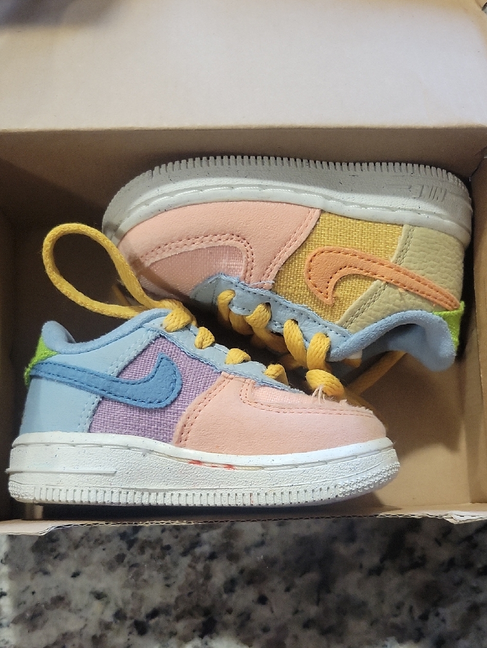 Force1 Pastel Kids Sneakers in Pink, Blue & Yellow